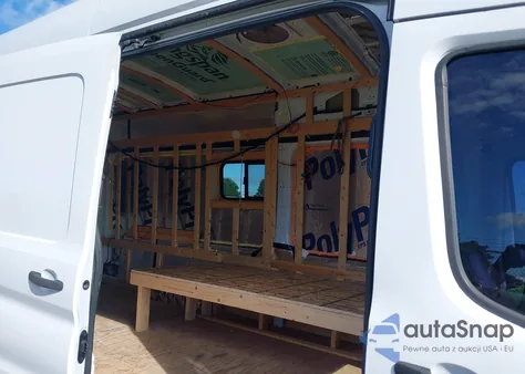 2016 Ford Transit из США, поврежденный, VIN 1FTYR3XM3GKA11933